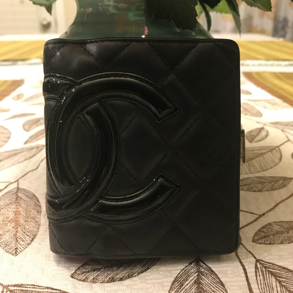 ❌SOLD❌ 💯 Authentic Chanel Cambon Wallet